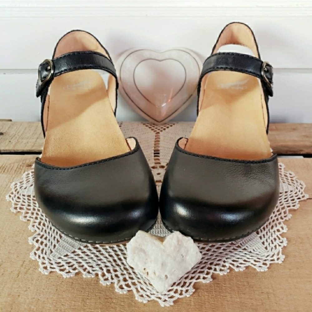 Black Dansko Tiffani Strappy Clog Sandal MaryJane Burnished Straps Buckles 37 39 - Picture 2 of 10